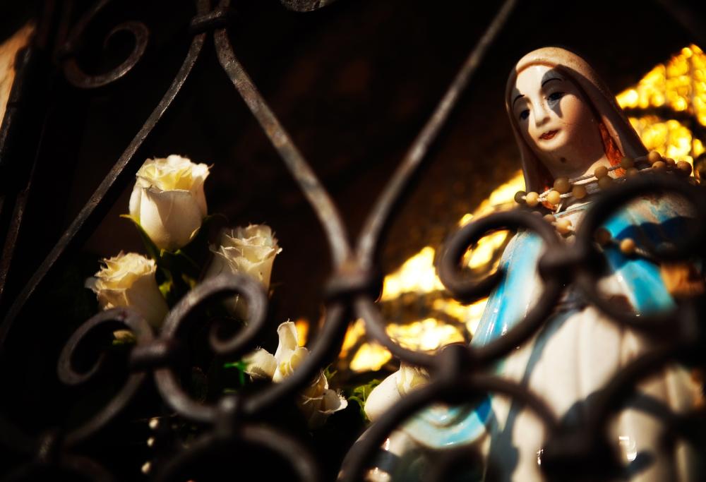 Droga: scoperte statuette sacre fatte di cocaina