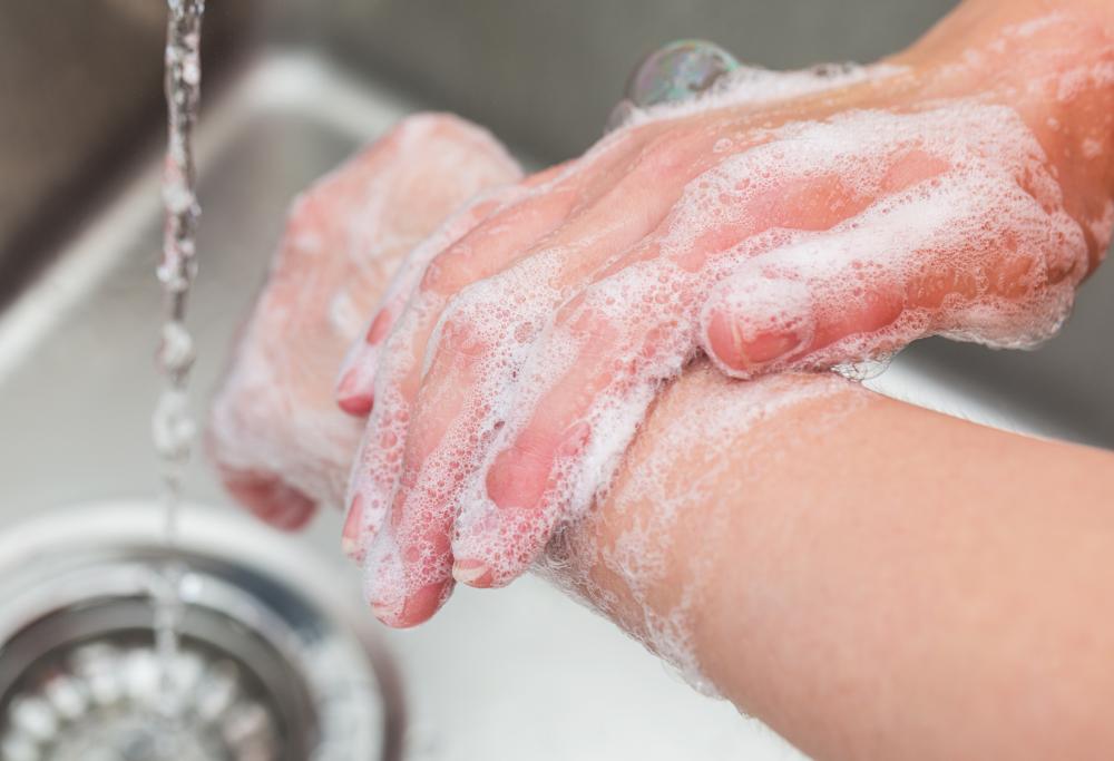Lavarsi le mani davvero bene: ecco come fare
