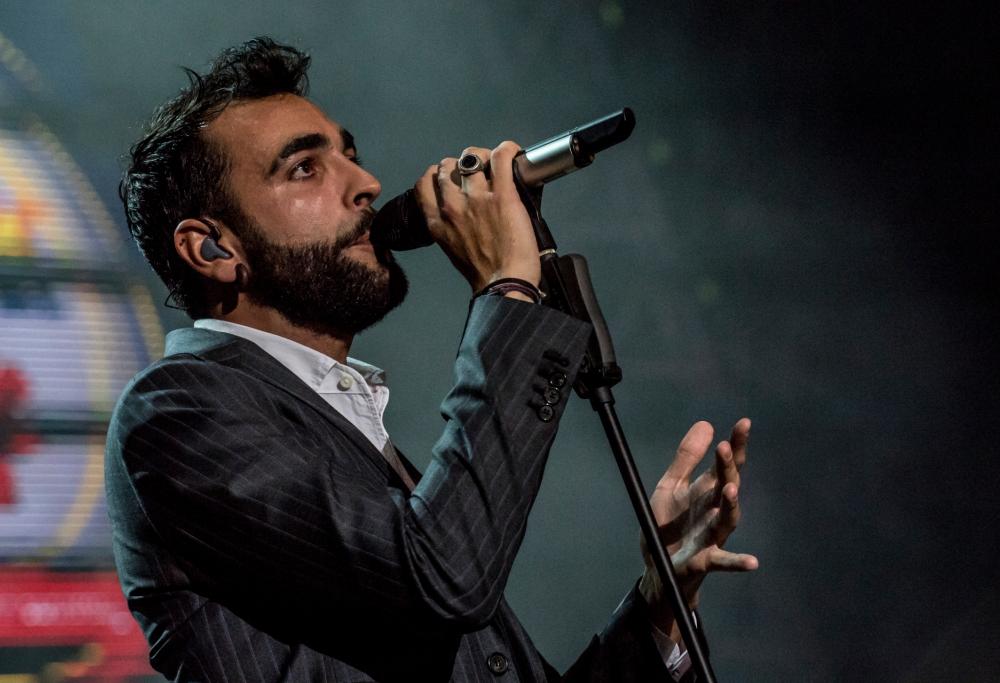 Marco Mengoni, i nuovi suoni sono quelli di “Onde (Sondr Remix)”