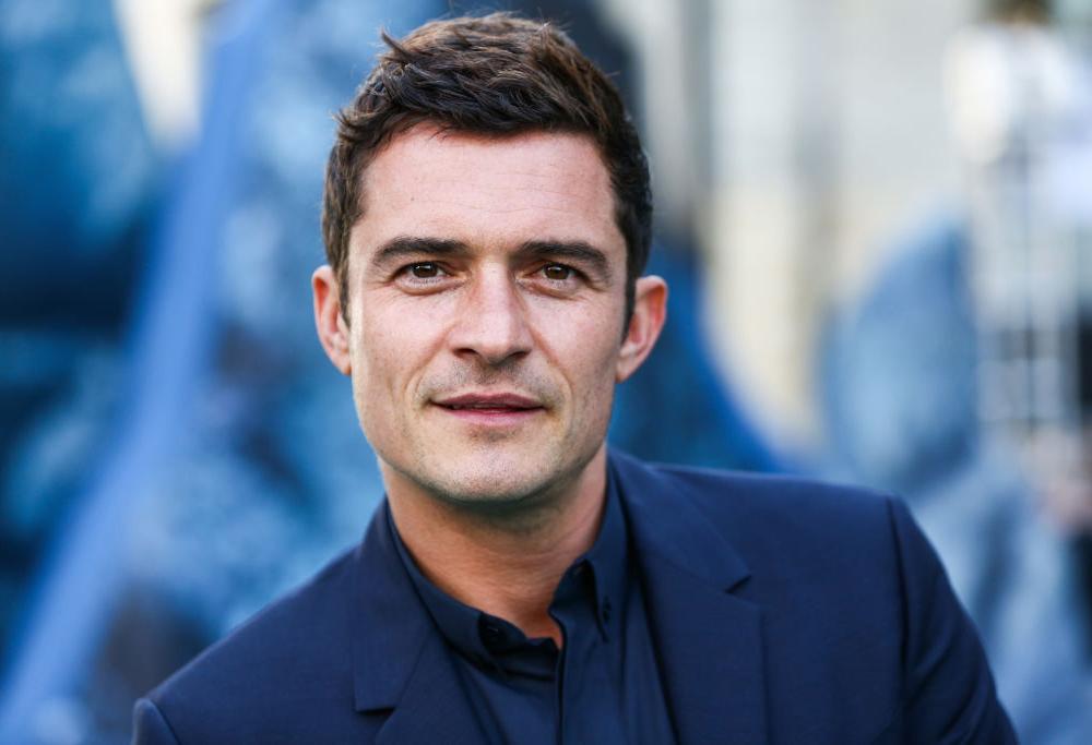 Orlando Bloom cerca disperatamente moglie