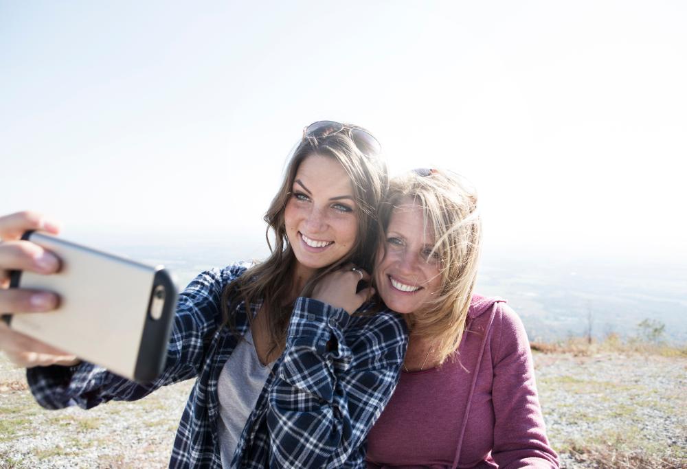 Perdere foto e video sul cellulare ci rende ansiosi. Lo dimostra uno studio