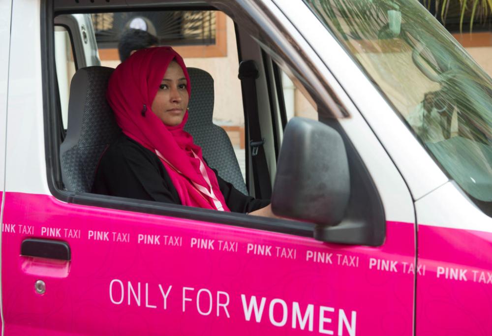 Paxi: arriva il taxi contro la violenza sulle donne