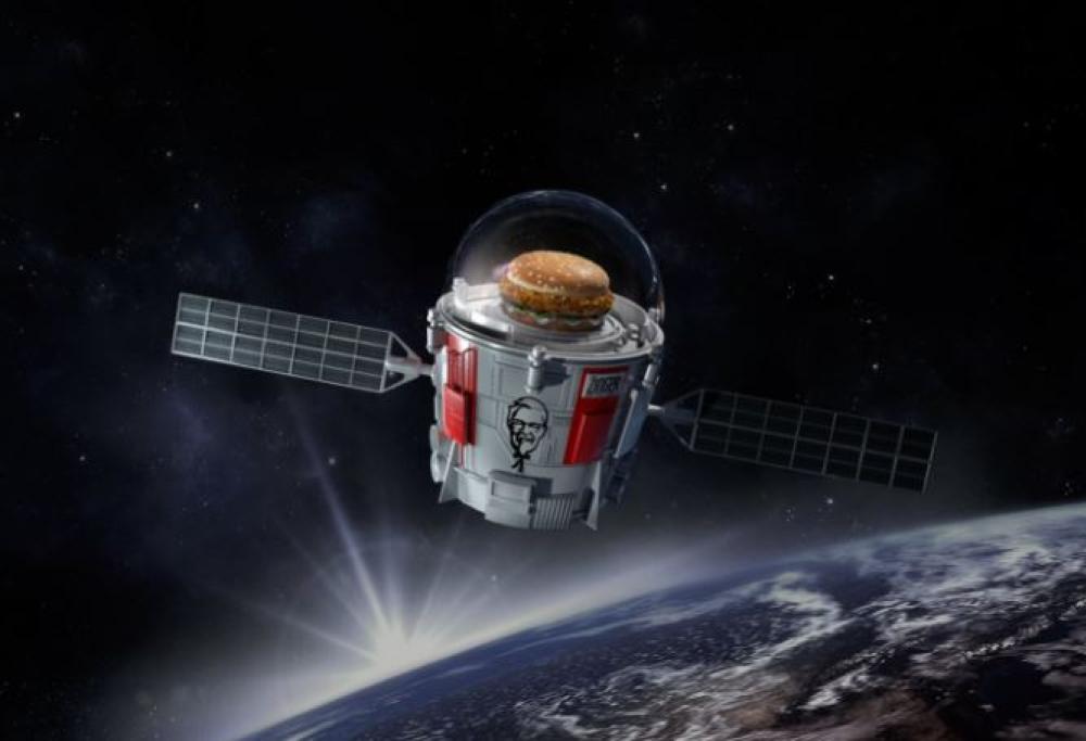 Cosa ci fa un panino al pollo nello spazio?