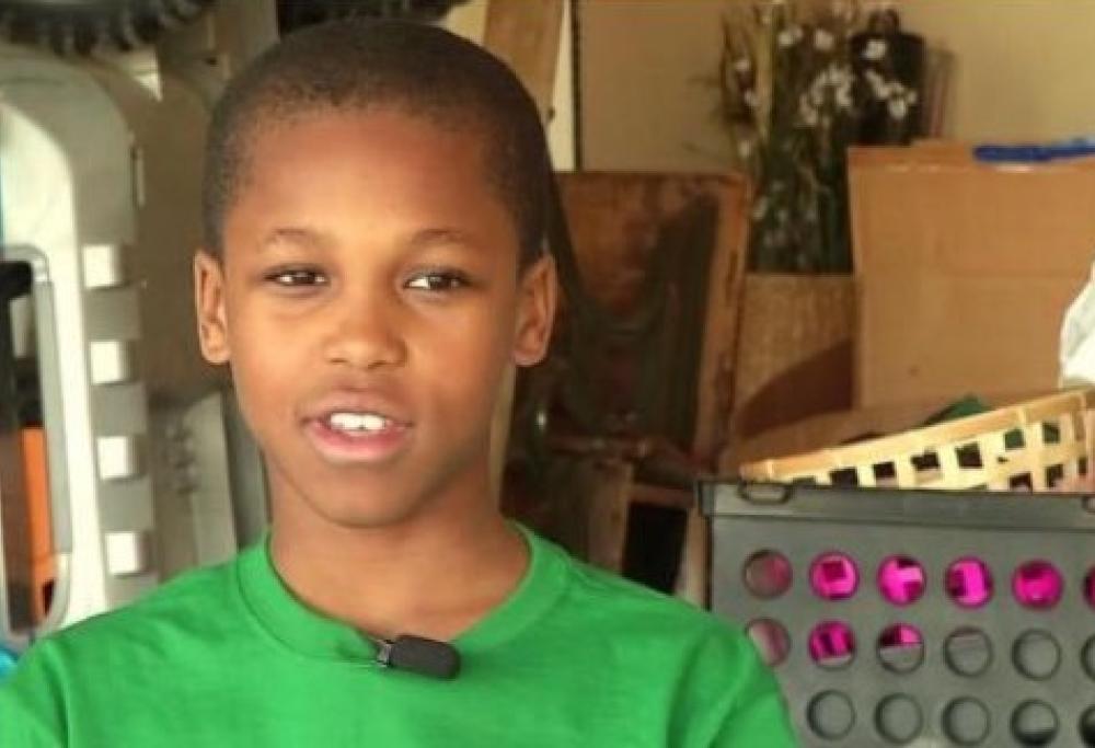 Come salvare i bimbi dimenticati in auto: ecco l’invenzione di un piccolo genio di 10 anni