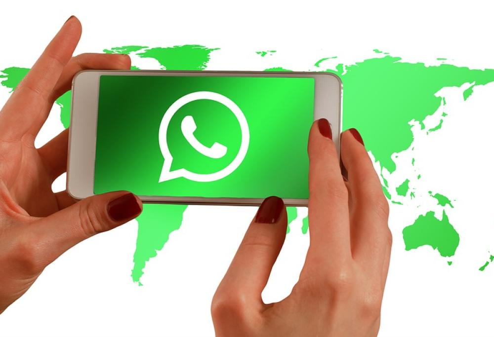 WhatsApp non dorme mai: arriva la funzione “Night Mode”