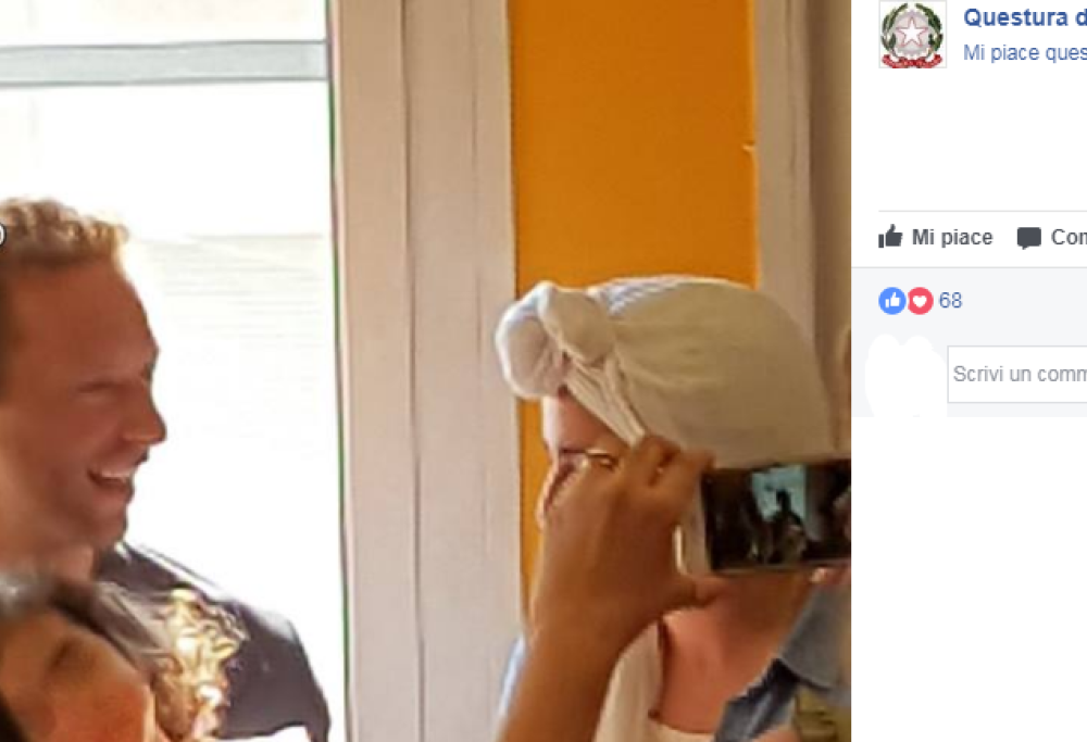 Coldplay, Chris Martin fa visita ai bambini ricoverati alla clinica De Marchi di Milano