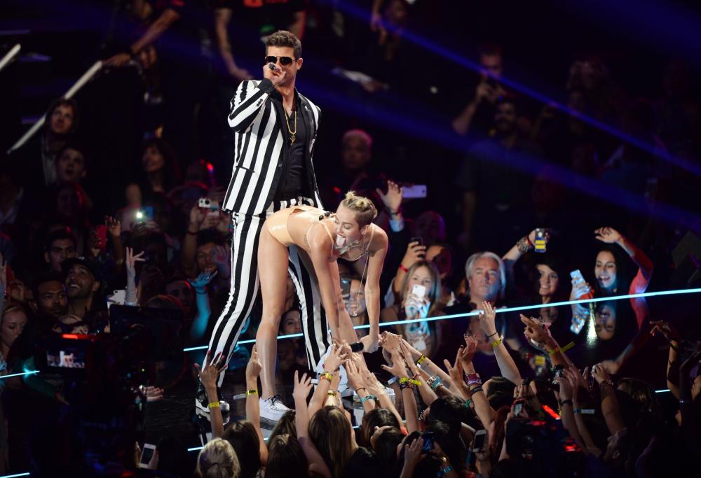 Miley Cyrus si è pentita del famoso "twerking" ai VMA 2013