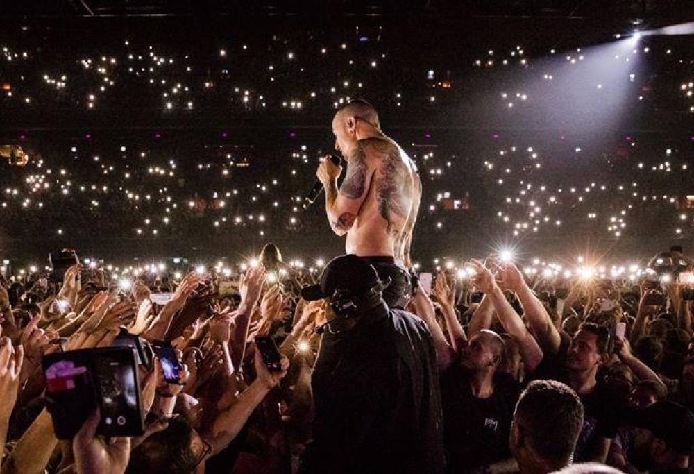 Linkin Park: la band pubblica una lettera in memoria di Chester. 