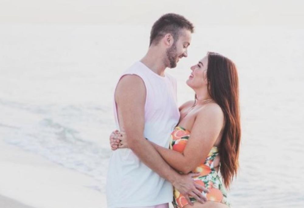 "Amo questa donna e le sue curve": ecco il post che ha emozionato i social 