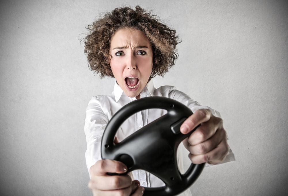 Donne al volante? Sono meno pericolose degli uomini!