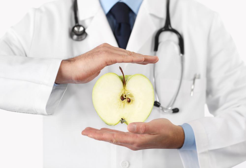 Una mela al giorno toglie davvero il medico di torno?