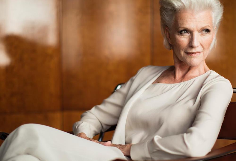 Modella a 69 anni: ecco la storia di Maye Musk