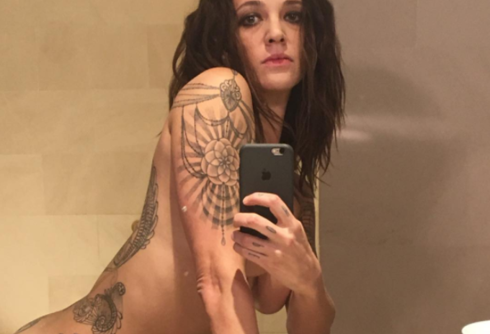 Asia Argento senza veli su Instagram: il fisico è mozzafiato!