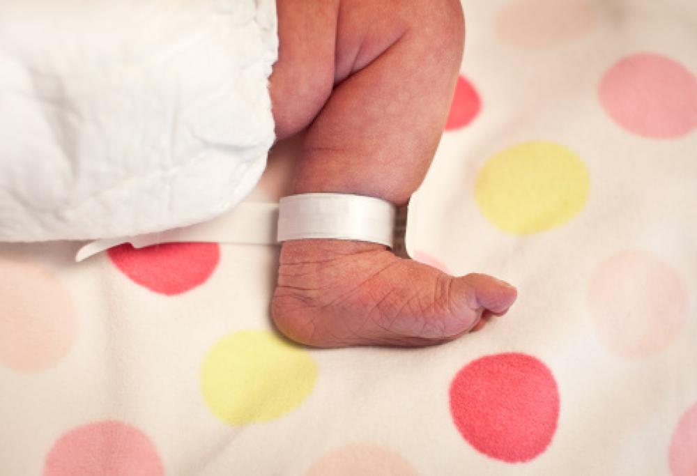 Sette coppie la rifiutano, bambina down data in affidamento a single