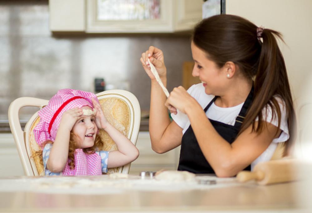 La lista di regole di una mamma per la babysitter è esilarante!