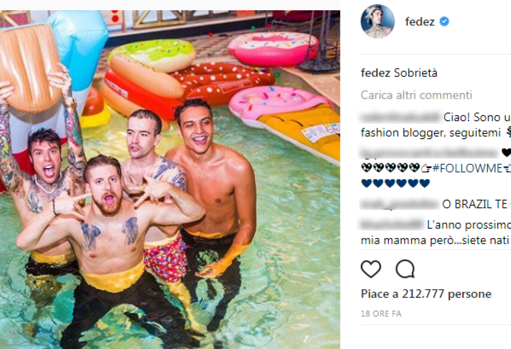 Mega festa di compleanno per Fedez e bacio sulla pancia di Chiara