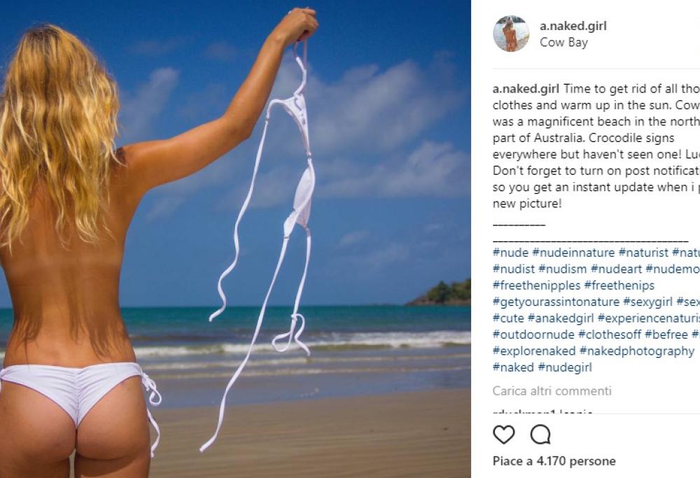 Sterre, una ragazza australiana posa nuda per raccontare il suo viaggio in Australia e pubblica le foto su Instagram 