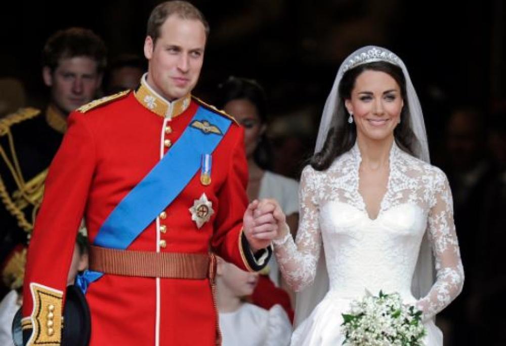 Ecco perchè Kate Middleton indossa la fede il Principe William no