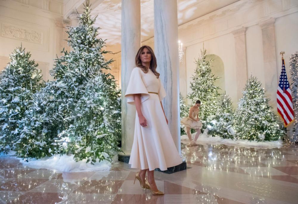 Melania Trump decora la Casa Bianca e piovono critiche