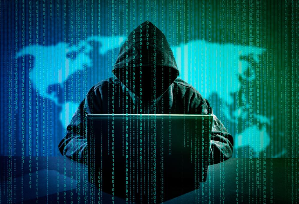 Truffe natalizie online: state attenti a super-offerte, app di Natale ed e-mail di auguri 