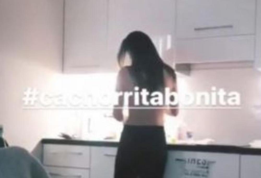 Cecilia Rodriguez in un sexy video di Natale