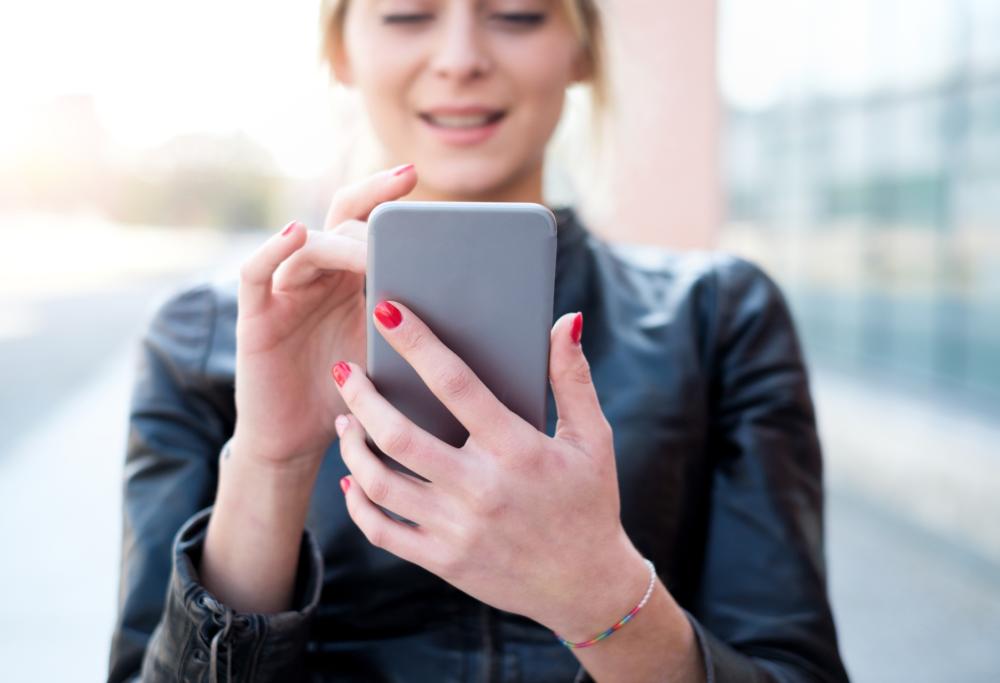 Single: boom di iscrizioni sulle dating app nei primi giorni dell’anno