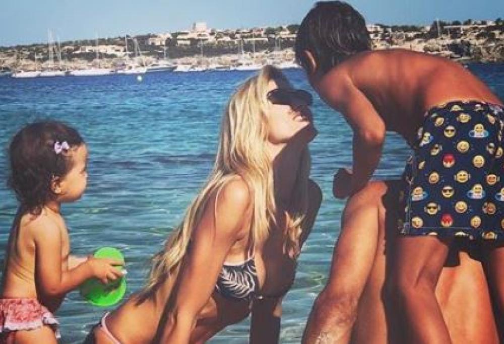 Elena Santarelli torna a parlare della condizione di suo figlio