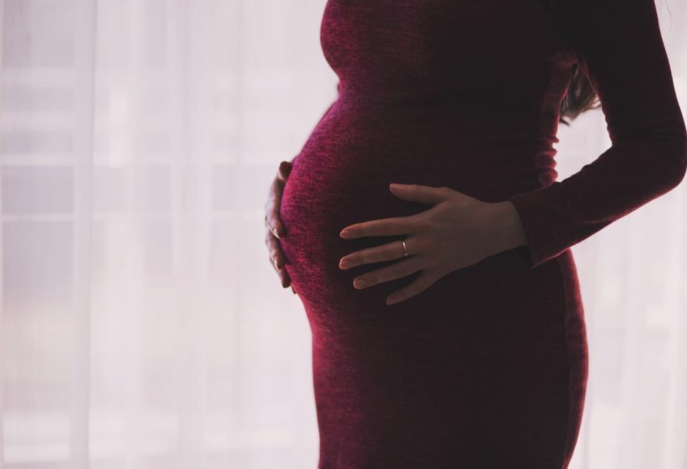 Ginecologo usa il suo sperma per fecondare di nascosto decine di donne