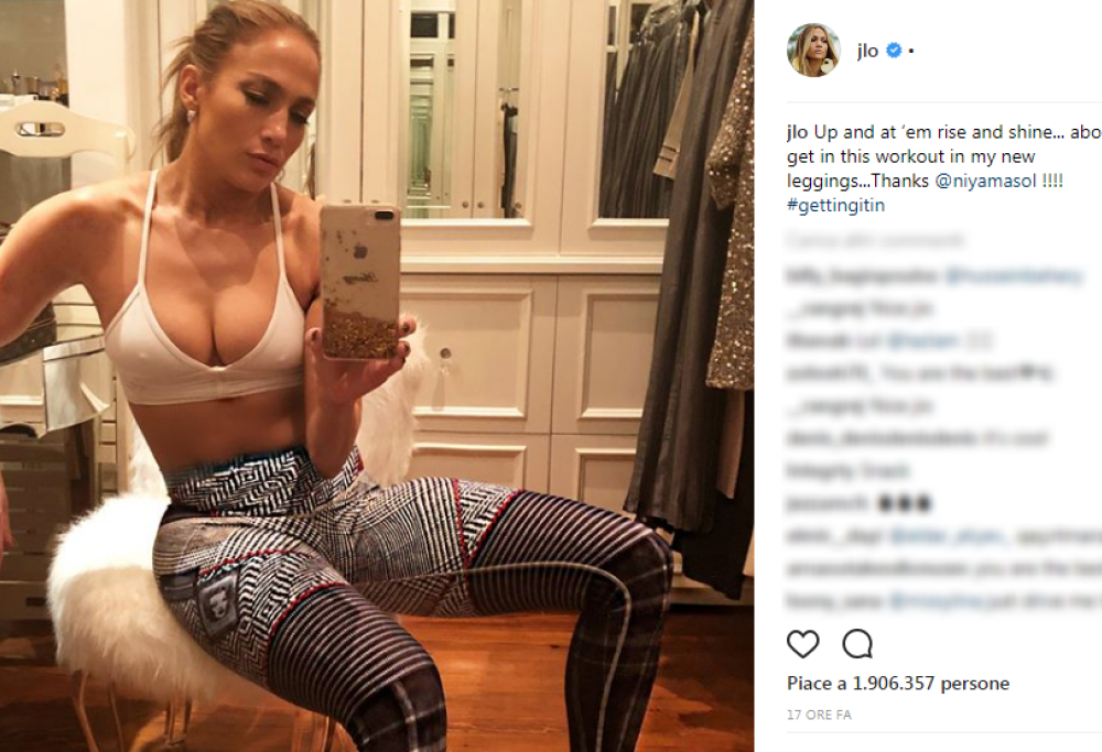 Jennifer Lopez: il suo selfie pre-palestra fa impazzire Instagram