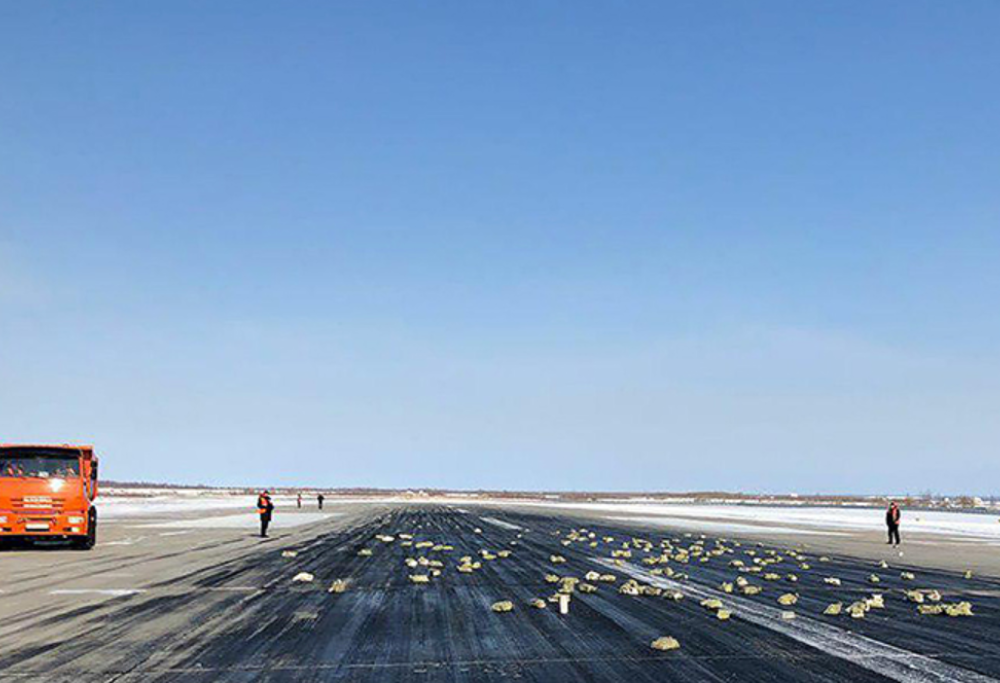 In Russia un aereo perde 172 lingotti d’oro durante il decollo