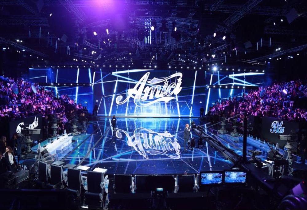 #Amici17, parte il Serale: segui la prima puntata con Radio 105