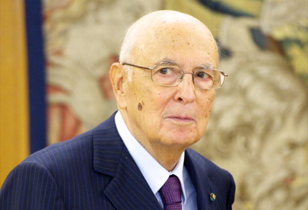 Giorgio Napolitano in terapia intensiva. I medici: “Fa deboli progressi, respira da solo” 