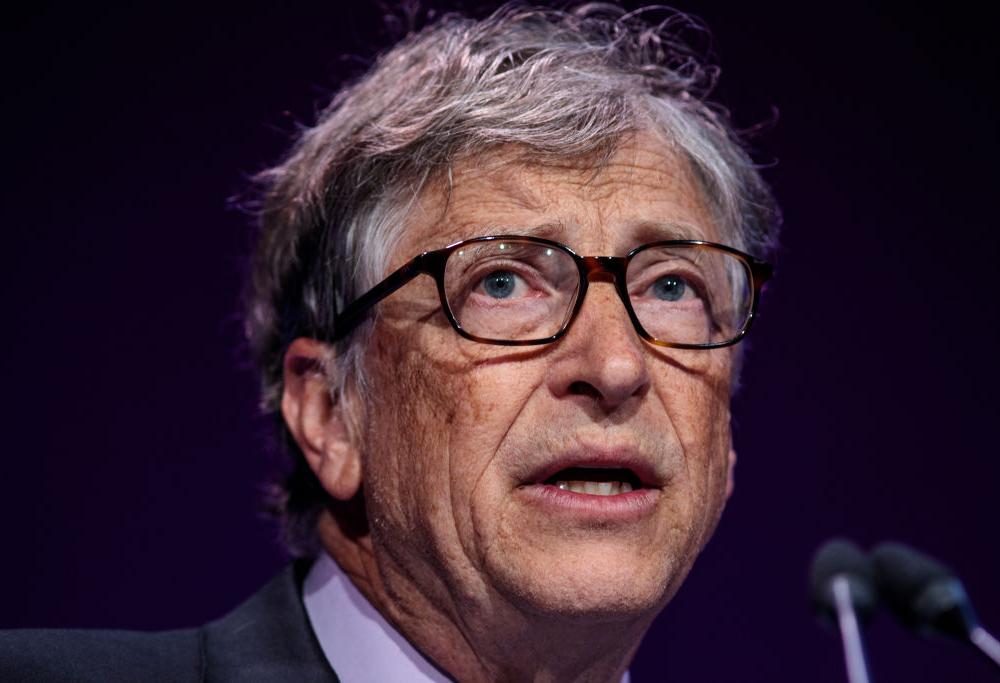 Bill Gates lancia l’allarme: “Potrebbe verificarsi una grande e letale pandemia”