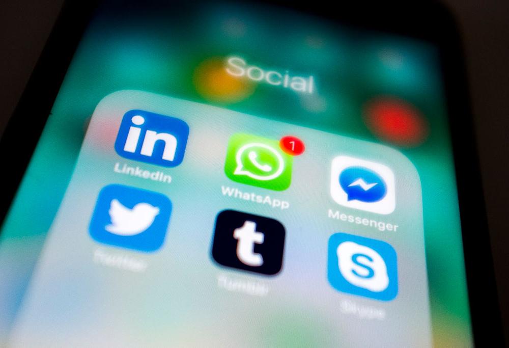 Tutte le novità di WhatsApp: l’integrazione a Facebook e le “nuove” chat di gruppo