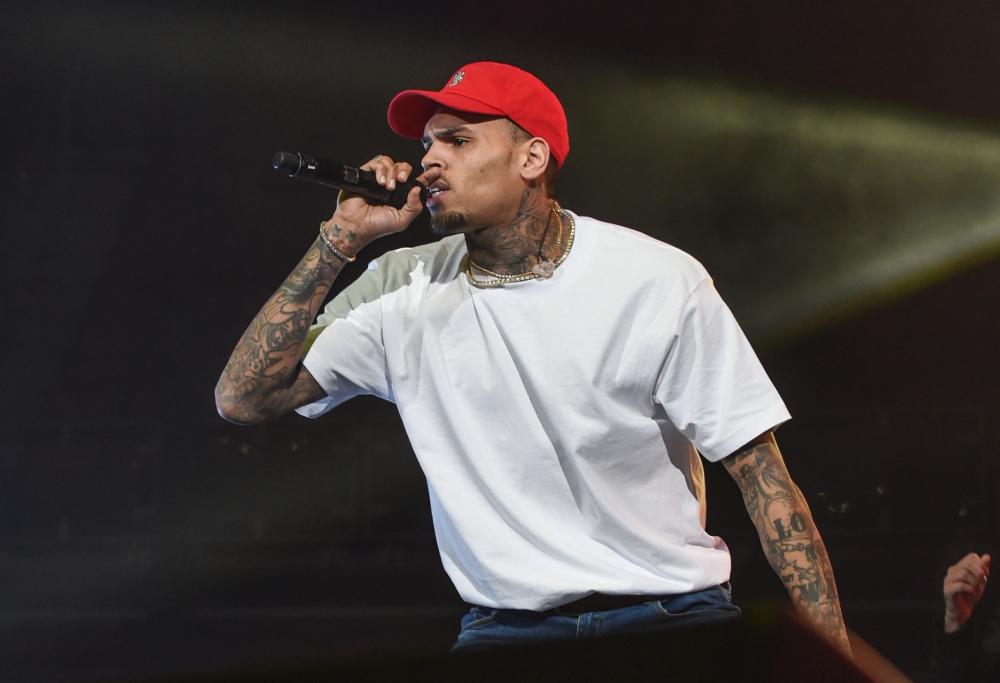 Ancora guai legali per Chris Brown: una ragazza lo accusa di stupro