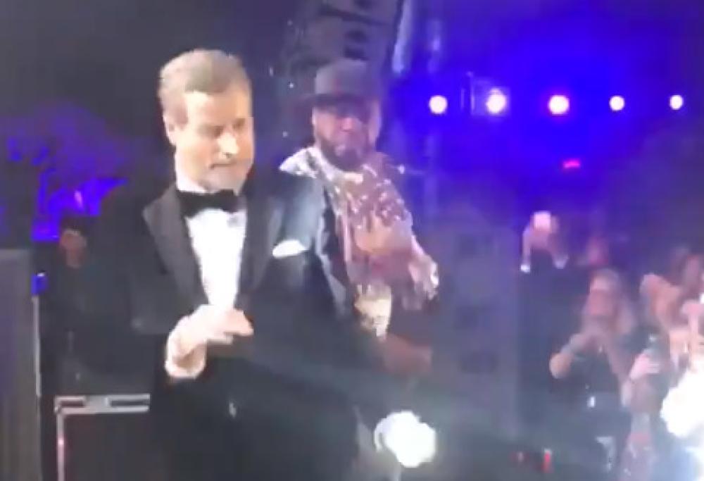 Il ballo scatenato di 50 Cent e John Travolta al Festival di Cannes. Guarda il video