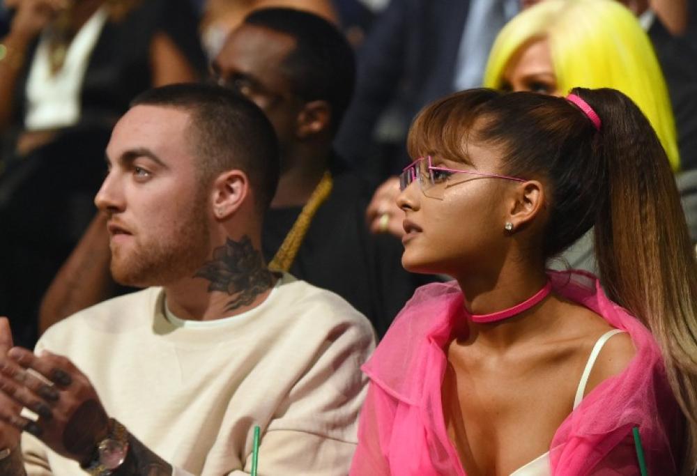 Ariana Grande su Mac Miller: "Non sono la sua babysitter, era una relazione tossica"