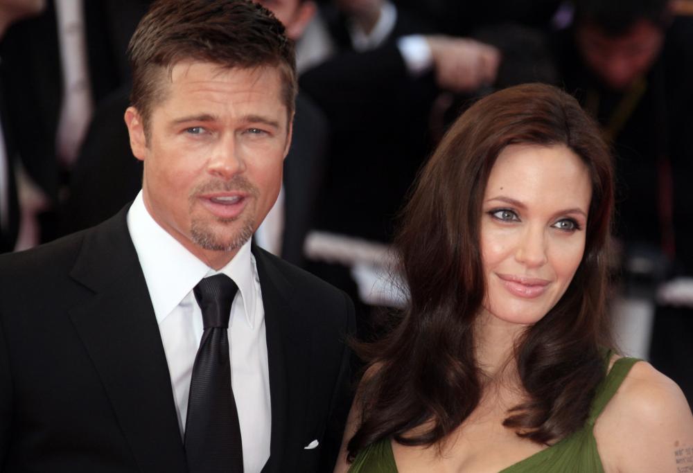 Angelina Jolie rischia di perdere la custodia esclusiva dei figli 