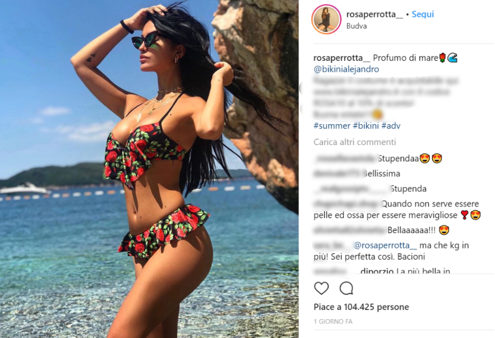 Rosa Perrotta esibisce le sue curve super sexy e le fan esultano: “Una di noi”