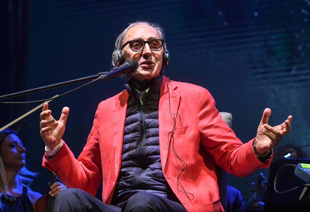 Franco Battiato, la smentita ufficiale della famiglia: "Nessuna diagnosi Alzheimer"