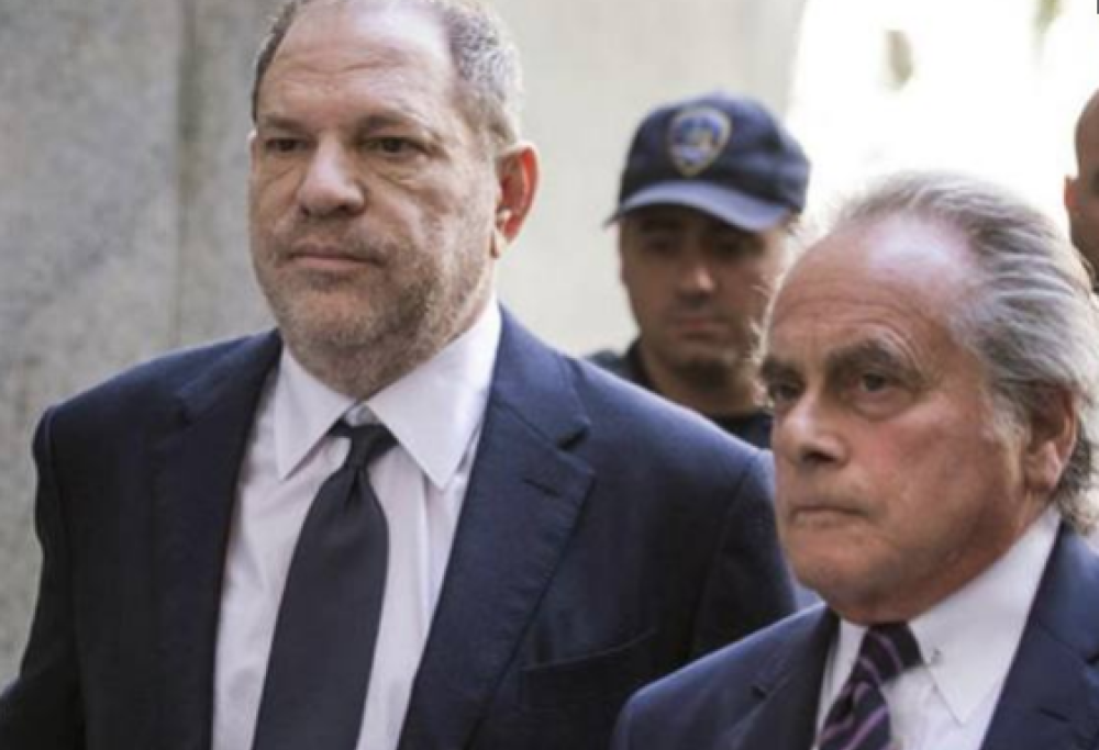 Caso Weinstein, l’accusa si indebolisce: sms eliminati da parte di una vittima 