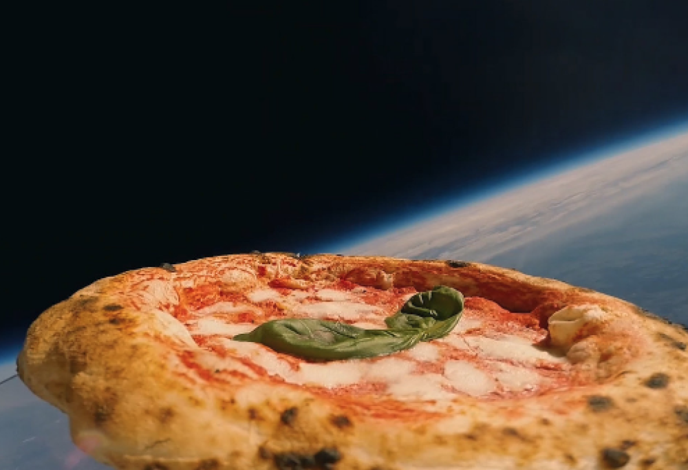 Lanciata la prima pizza italiana nello spazio