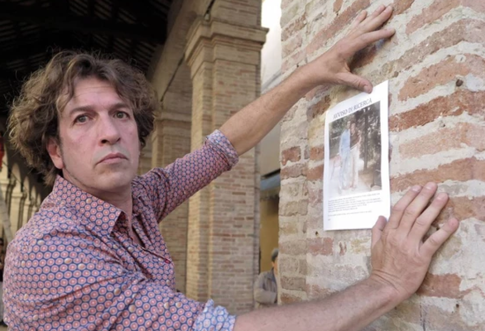 Un francese cerca suo padre a Rimini, una donna risponde all’appello: “Potrebbe essere mio marito”
