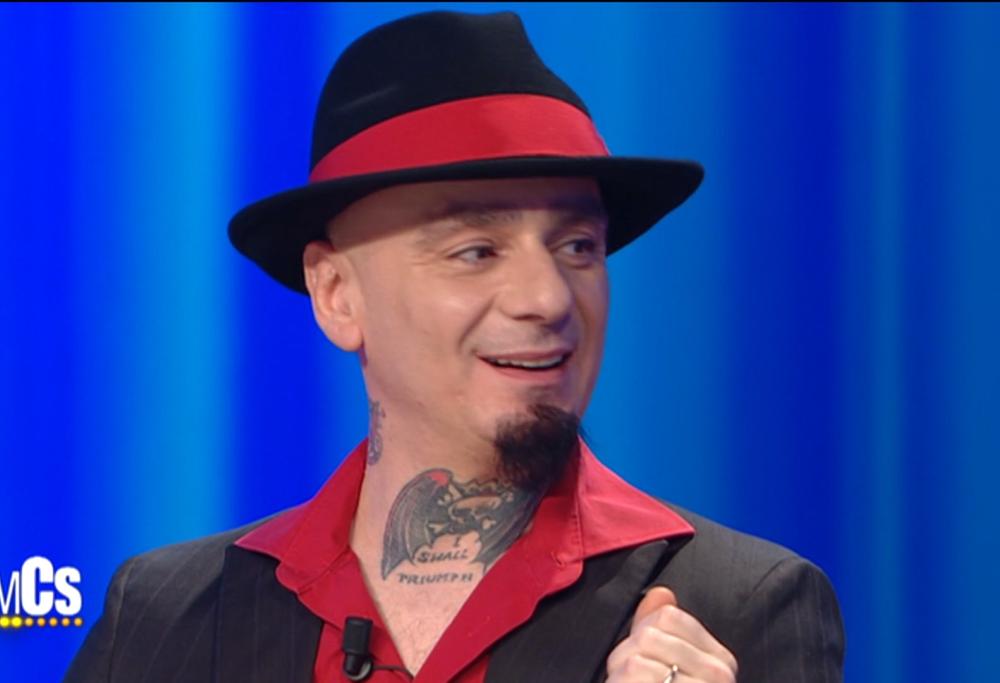 J-Ax: in arrivo nuovi singoli, la sua carriera da solista prosegue