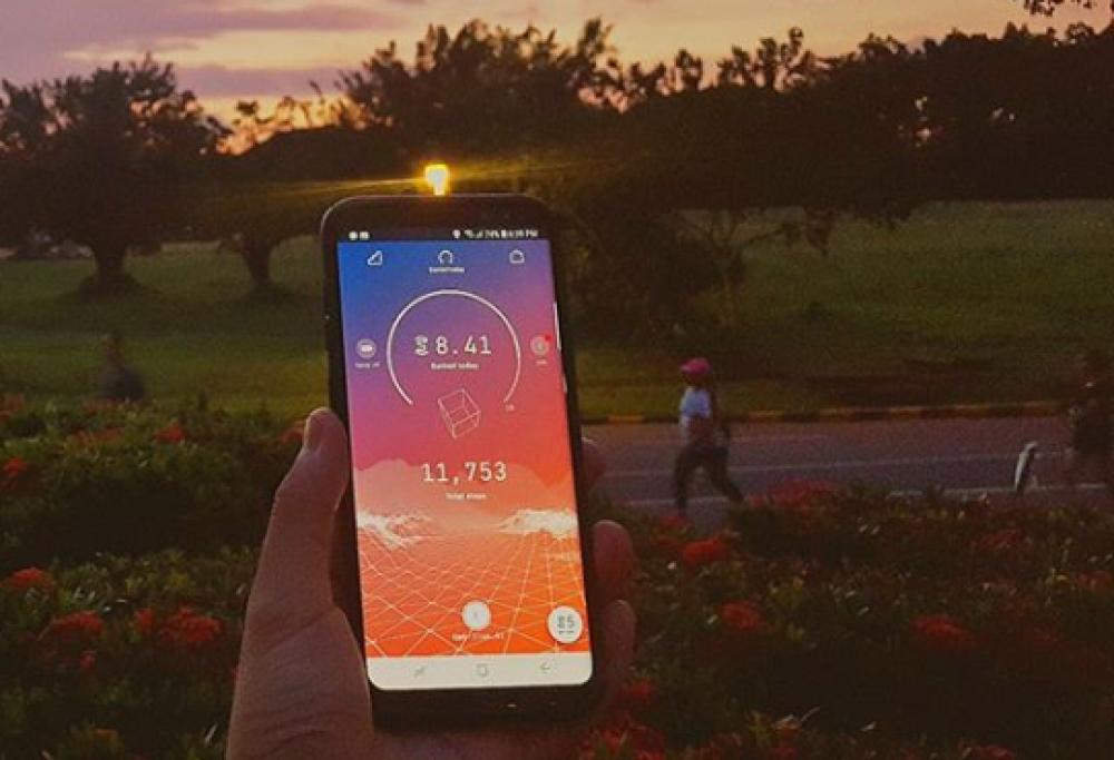 L’app più scaricata del momento ti fa guadagnare… camminando