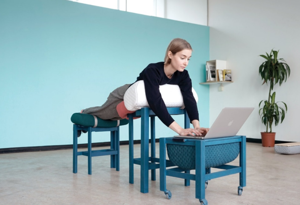 Ecco i mobili per lavorare sdraiati in ufficio
