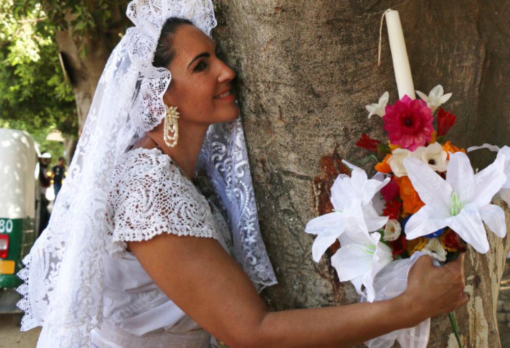 In Messico le donne sposano gli alberi al posto degli uomini