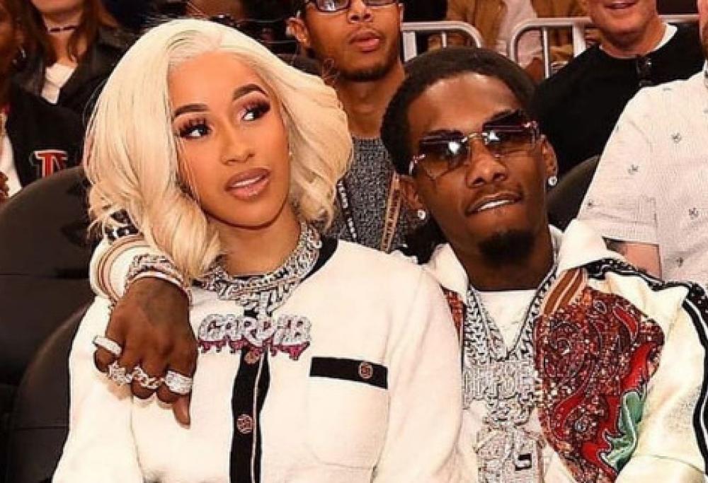 Offset ha implorato l'ex fidanzata Cardi B di perdonarlo