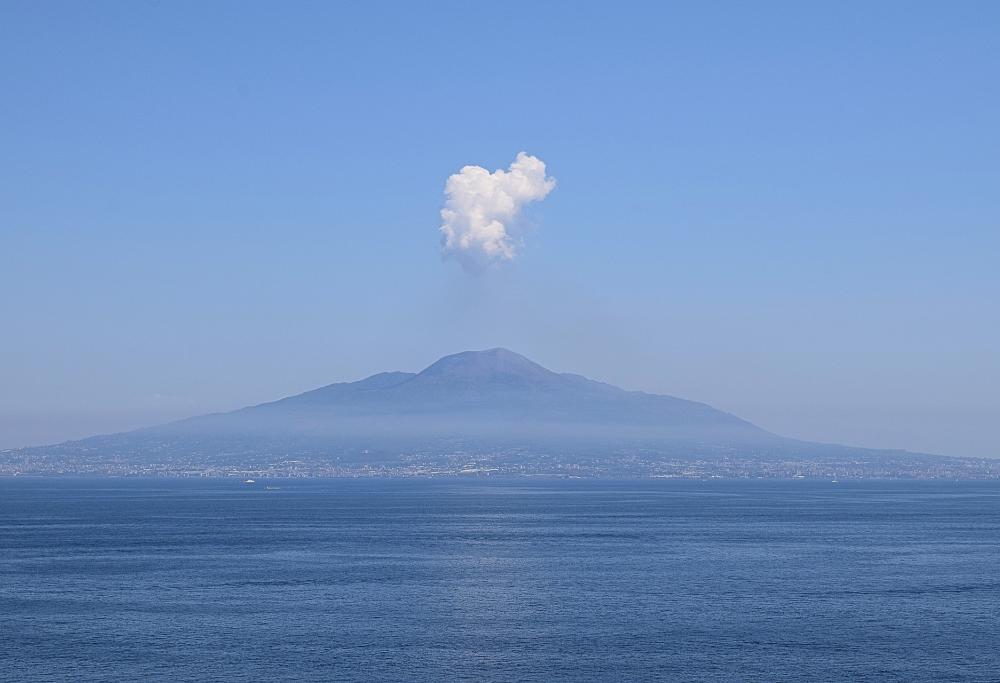 Vesuvio, in caso di eruzione gli abitanti di Pompei andrebbero in Sardegna