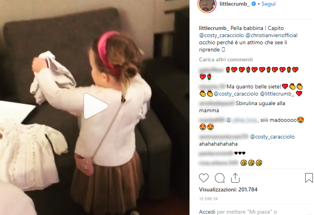 Il video della Canalis in visita alla bimba di Vieri fa il pieno di cuoricini